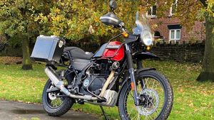 Royal Enfield Himalayan Adventure: रॉयल एनफील्ड हिमालयन एडवेंचर यूके में हुई लॉन्च, जानें कीमत