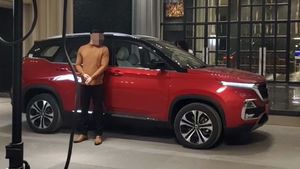 New MG Hector Facelift Spied: नई एमजी हेक्टर टीवीसी शूट के दौरान आई नजर, जानें क्या है नया