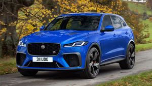 Jaguar I-Pace SVR Updated: जगुआर आई-पेस एसवीआर अब हुई पहले से अधिक पाॅवरफुल, जानें