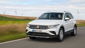 Volkswagen Tiguan eHybrid Launched: फॉक्सवैगन टिगुआन ईहाइब्रिड अंतर्राष्ट्रीय बाजार में लॉन्च, जानें