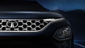 New Tata Safari Teaser: नई टाटा सफारी का टीजर हुआ जारी, सामने हिस्से की दिखी झलक