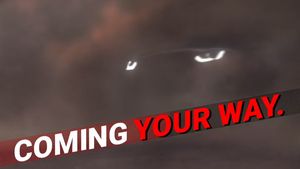 2021 Maruti Swift Teaser: मारुति स्विफ्ट फेसलिफ्ट के लॉन्च से पहले टीजर जारी, देखें कैसा रहेगा लुक