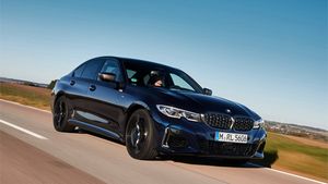 BMW M340i xDrive Bookings: बीएमडब्ल्यू एम340आई एक्सड्राइव की बुकिंग आज से होगी शुरू, इतने में कर सकते हैं बुक