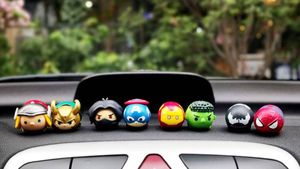 Car Interior Decoration Banned: अब कार के अंदर नहीं कर पाएंगे सजावट, जारी हुए नए दिशा-निर्देश