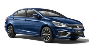Toyota Yaris Replacement: टोयोट यारिस की जगह लेगी मारुति सियाज का रिबैज वर्जन, ग्रिल की तस्वीरें आई सामने