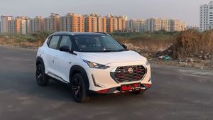 Nissan Magnite Customization: निसान मैग्नाइट के इंटीरियर को पोर्शे की तरह बनाया लग्जूरियस, देखें