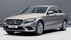 Mercedes C-Class की कीमत में हुई वृद्धि, सी300डी एएमजी लाइन वेबसाइट से हटाई गयी