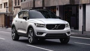 Volvo Cars Price Hiked: वोल्वो ने अपनी कारों की कीमत में की 2 लाख रुपये तक की बढ़ोत्तरी, जानें