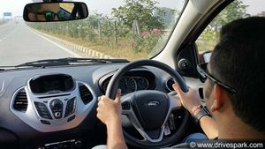 क्या आप जानते हैं कि Car का स्टीयरिंग व्हील क्यों कांपता है, अगर नहीं तो जानें यहां