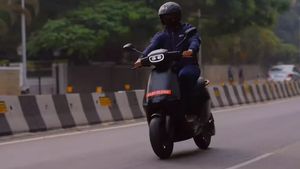 ओला इलेक्ट्रिक स्कूटर की चल रही है जबरदस्त बुकिंग, महज 24 घंटे में 1 लाख ग्राहकों ने बुक कराई स्कूटर