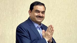 अडानी समूह ऑटोमोबाइल सेक्टर में करेगी एन्ट्री, वाहन का ट्रेडमार्क कराया रजिस्टर