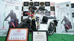 बिना चार्ज किए 4000 KM चली ये इलेक्ट्रिक बाइक, कन्याकुमारी से लद्दाख का तय किया सफर