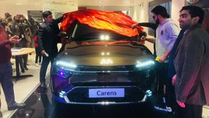 Kia Carens MPV डीलरशिप पर पहुंचना हुई शुरू, इस माह भारतीय बाजार में हो सकती है लॉन्च