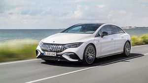 Mercedes-Benz की कारें अब और हो जाएंगी मंहगी, कंपनी अगले माह से बढाएंगी कीमतें