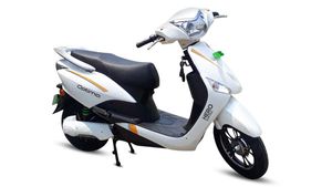 हीरो इलेक्ट्रिक के हाथ लगी इलेक्ट्रिक स्कूटरों की बड़ी डील, इस कंपनी को डिलीवर करेगी 25,000 ई-स्कूटर्स