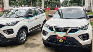 मंगलुरु अंतर्राष्ट्रीय हवाई अड्डे ने खरीदी दो नेक्सन ईवी, साल 2025 तक सभी वाहन होंगे इलेक्ट्रिक