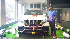 क्रिकेटर सूर्यकुमार यादव ने खरीदी 2.15 करोड़ की मर्सिडीज एसयूवी, जानें क्या हैं खासियतें