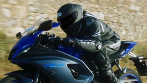 नई यामाहा आर7 और एमटी-09 का टीजर हुआ जारी, जल्द हो सकती हैं भारत में लॉन्च