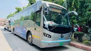 दिल्ली से जयपुर का सफर अब होगा प्रदूषण मुक्त, 270 किमी के इलेक्ट्रिक हाईवे का ट्रायल रन हुआ शुरू