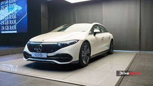 मर्सिडीज-बेंज की लग्जरी इलेक्ट्रिक कार EQS 580 भारत में हुई लाॅन्च, फुल चार्ज पर चलती है 857 किलोमीटर