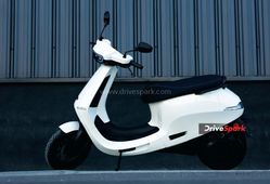 ओला एस1 एयर है कंपनी की नई इलेक्ट्रिक स्कूटर, 80 हजार रुपये से कम होगी कीमत, कल होगी लाॅन्च