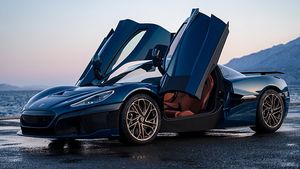 इस इलेक्ट्रिक कार की है बिजली सी तेज रफ्तार, 412 किमी/घंटा है टाॅप स्पीड