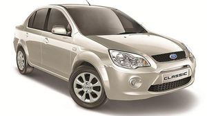 अधिक माइलेज का दावा करके फंस गई Ford, अब ग्राहक को चुकाएगी 3 लाख रुपये का हर्जाना