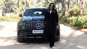सुष्मिता सेन ने खरीदी मर्सिडीज की ये चमचमाती कार, कमाल के मिलेंगे सेफ्टी फीचर्स