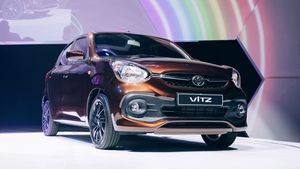 टोयोटा ने चली मारुति की चाल, इस कार का बना दिया डुप्लिकेट माॅडल, लाॅन्च की हो रही तैयारी