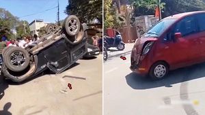 लखटकिया कार के टक्कर से पलट गई 11 लाख की महिंद्रा थार, वीडियो में देखें क्या हुआ हाल