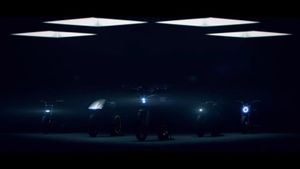 Ola Electric Bikes: ओला ने किया इलेक्ट्रिक बाइक्स का खुलासा, कई एडवांस फीचर्स से होंगी लैस, देखें तस्वीरें