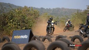 Reise Moto TrailR Tyre Review: रोड में मिलेगी जबरदस्त पकड़, क्वॉलिटी से नहीं होंगे निराश