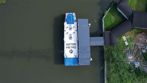 Water Metro: भारत की पहली वाटर मेट्रो को प्रधान मंत्री मोदी ने किया लॉन्च, जानें क्या है खासियत