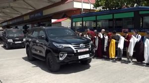 दलाई लामा के टोयोटा फॉर्च्यूनर की कीमत क्यों है 1 करोड़? जानें क्या है ख़ास