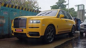 इस रंग की रोल्स रॉयस पहली बार आई भारत, क्या आपको पसंद आई यह लग्जरी कार?