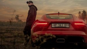 स्पीडमास्टर  Mohammed Shami के पास है शानदार स्पोर्ट्स कार, 250 की स्पीड...उनकी बॉलिंग की तरह ही तेज-तर्रार! 