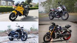 इस साल देश में इन धांसू मोटरसाइकिलों का रहा जलवा! इनमें से कौन है आपकी फेवरेट? 