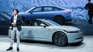 CES 2024: Sony-Honda के नए ईवी ब्रांड Afeela से उठा पर्दा, जानें इस कार में क्या है खास?