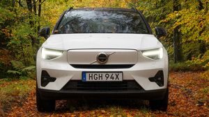 Volvo XC40 Recharge का एक नया किफायती वेरिएंट लॉन्च, 592 KM रेंज के साथ मिलते हैं शानदार फीचर्स