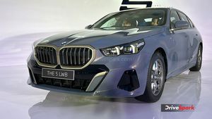 BMW की सबसे आलीशान कार भारत में हुई लॉन्च! अमीरों की पहली पसंद बनेगी ये सेडान, जानें कीमत