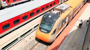 Vande Metro Train को लेकर बड़ा अपडेट! अब नए नाम से दौड़ेगी पहली ट्रेन; फुल AC कोच...हाईटेक फीचर्स, जानिए रूट