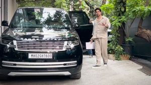 Sidharth Malhotra ने खरीदी Range Rover की सबसे मंहगी कार ! आप भी देखें इसके लग्जरी फीचर्स