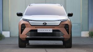 Tata Harrier EV: कम कीमत, सिंगल चार्ज में 500km की रेंज, जल्द भारतीय सड़कों पर दौड़ेगी ये नई इलेक्ट्रिक SUV