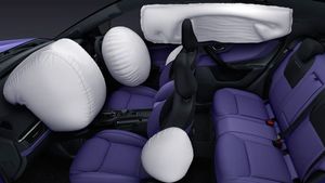 6 Airbags, बेहतरीन माइलेज और जबरदस्त फीचर्स; इस नवरात्रि केवल 8 लाख में मिल रही ये SUV