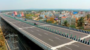 Bengaluru Chennai Expressway: जल्द शुरू होगा नया एक्सप्रेसवे! मात्र 3 घंटे में बेंगलुरु से चेन्नई तक का सफर