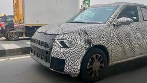 Tata Curvv EV को टक्कर देने आ रही Citroen की नई कूप इलेक्ट्रिक कार! टेस्टिंग के दौरान हुई स्पॉट, जानें खासियत