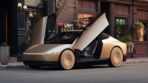 इंतजार  खत्म! Elon Musk की Tesla ने पेश कीं Robotaxis, जानिए  Cybercab और Robovan में क्या खास