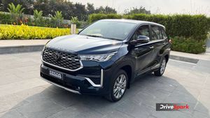 Toyota Innova Hycross खरीदने के लिए कितनी होनी चाहिए सैलरी? जानें Down Payment से लेकर EMI तक का हिसाब