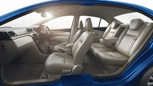 Maruti Suzuki की इस प्रीमियम सेडान की लोकप्रियता क्यों हो गई है कम, जानिए इसके पीछे की बड़ी वजह