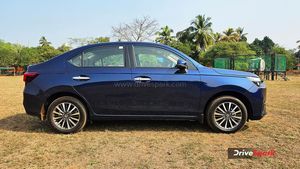 19.46kmpl माइलेज, बड़ा केबिन और 6 एयरबैग...2024 Honda Amaze का ये वेरिएंट है बजट में सबसे बेस्ट ऑप्शन